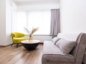 Apartment | Living area - Corner Apartment With Phenomenal sea View (Middelkerke)