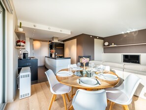 Appartement | Cuisine privée | Micro-ondes, bouilloire électrique, grille-pain