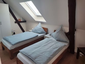 House | 2 bedrooms, individually furnished, iron/ironing board - in the Countryside Modern Retreat (Niesgrau)