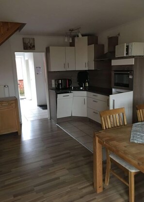 Private kitchen - Slaapdott Comfortable Holiday Residence (Wangerland)