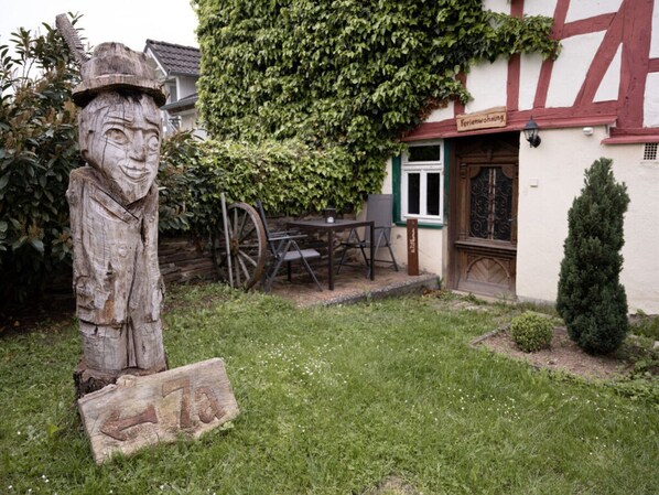 Exterior - Charming Apartment in Buch (Buch)