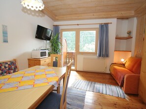 Apartment | 1 bedroom, individually furnished, bed sheets - Apartment in Tropolach With Sauna (Hermagor-Pressegger See)