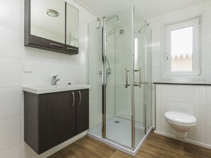 Bathroom - Chalet in Zuna by Tennis Court (Zuna)