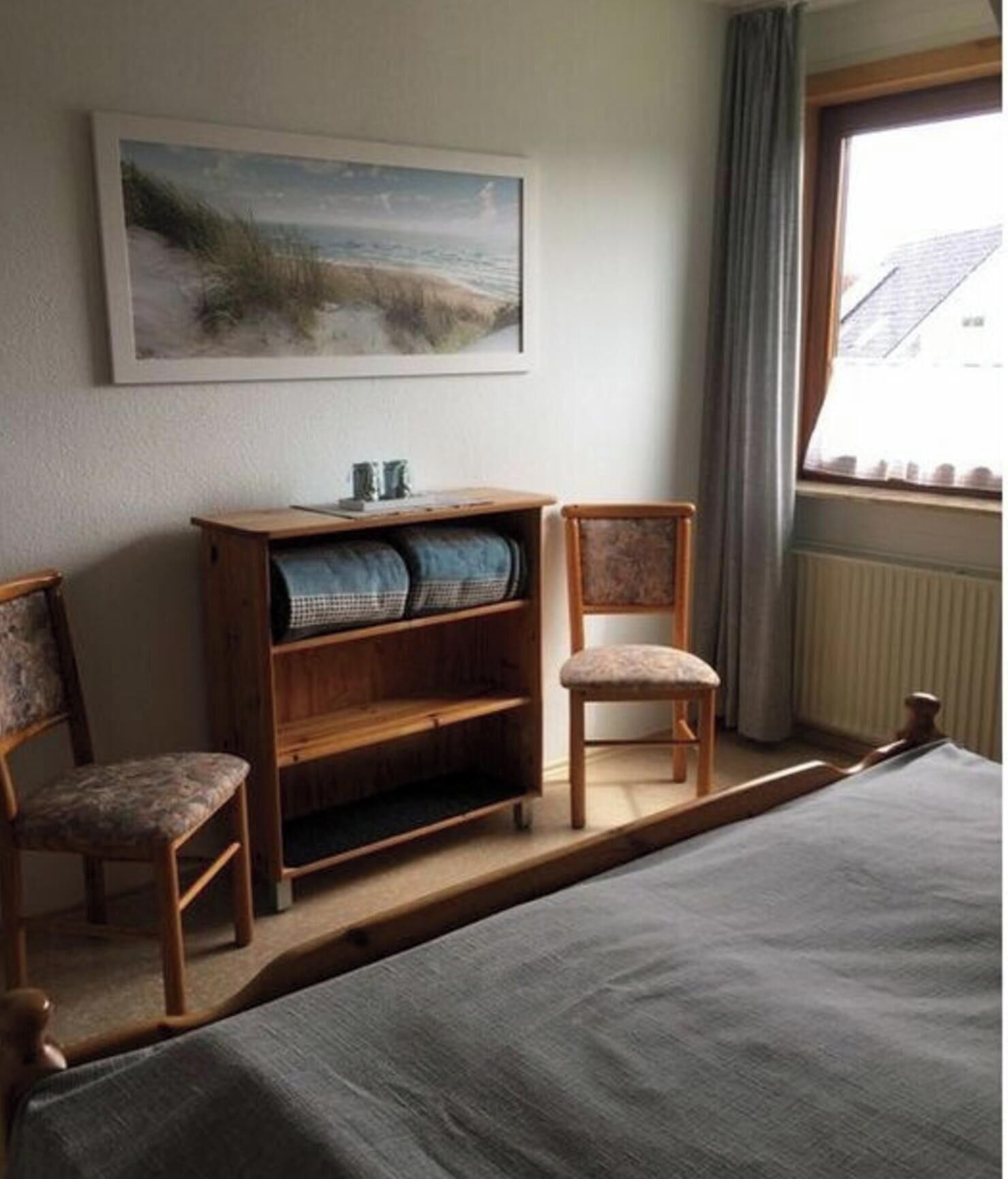 3 bedrooms, individually furnished