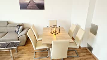 Apartment | Dining