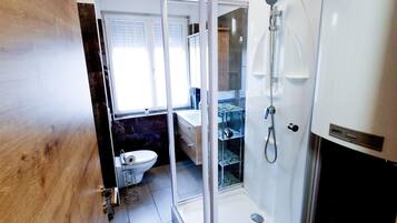 Apartment | Bathroom | Towels