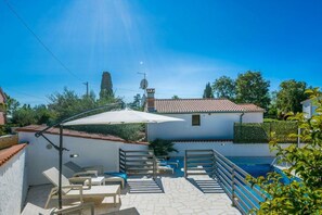 Villa | Exterior