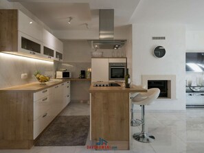 Villa | Özel mutfak | Bebek sandalyesi 