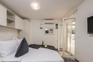 Villa | 5 yatak odası, ayrı ayrı döşenmiş, ütü/ütü masası 