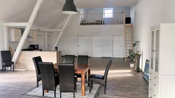 House | Dining