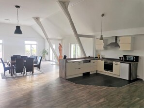 House | Private kitchen - Eifel Farmhouse Retreat (Oberlascheid)