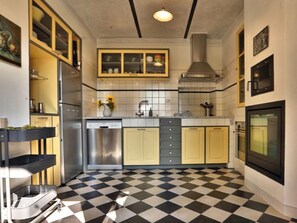 Appartement | Cuisine privée | Un four, grille-pain