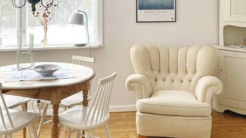 House | Dining