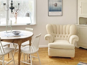 House | Dining