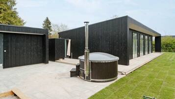 House | Terrace/patio