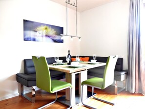 Lägenhet | Restauranger
