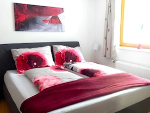 2 bedrooms, individually furnished, bed sheets - Apartment With Sauna and Lakeview (Hermagor-Pressegger See)