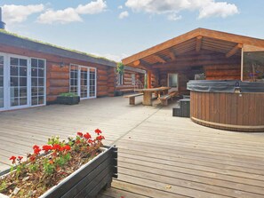 Hus | Udendørs spisemuligheder