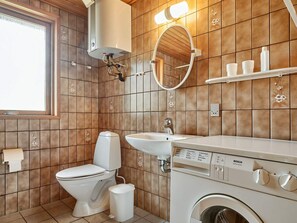 House | Bathroom