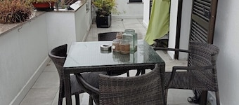 House Dori x 6 and more persons with terrace