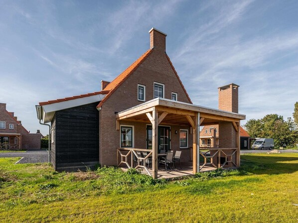 House | Exterior