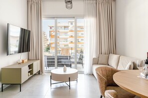 Deluxe Apartment | Living area