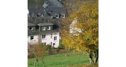 Haus Rosa Comfortable Holiday Residence