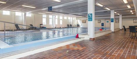 Apartment | Pool | Indoor pool, outdoor pool