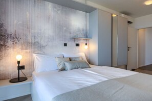 Apartemen | 4 kamar tidur dan dilengkapi dengan perabotan berbeda-beda