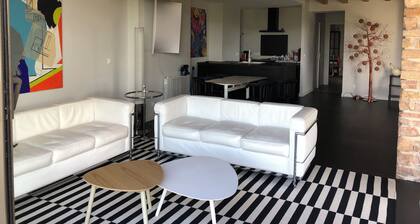 ĂlĂ©gant Appartement Contemporain Dans une Authentique Maison de Vigneron