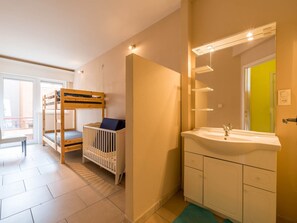 Appartement | 2 chambres, fer et planche à repasser