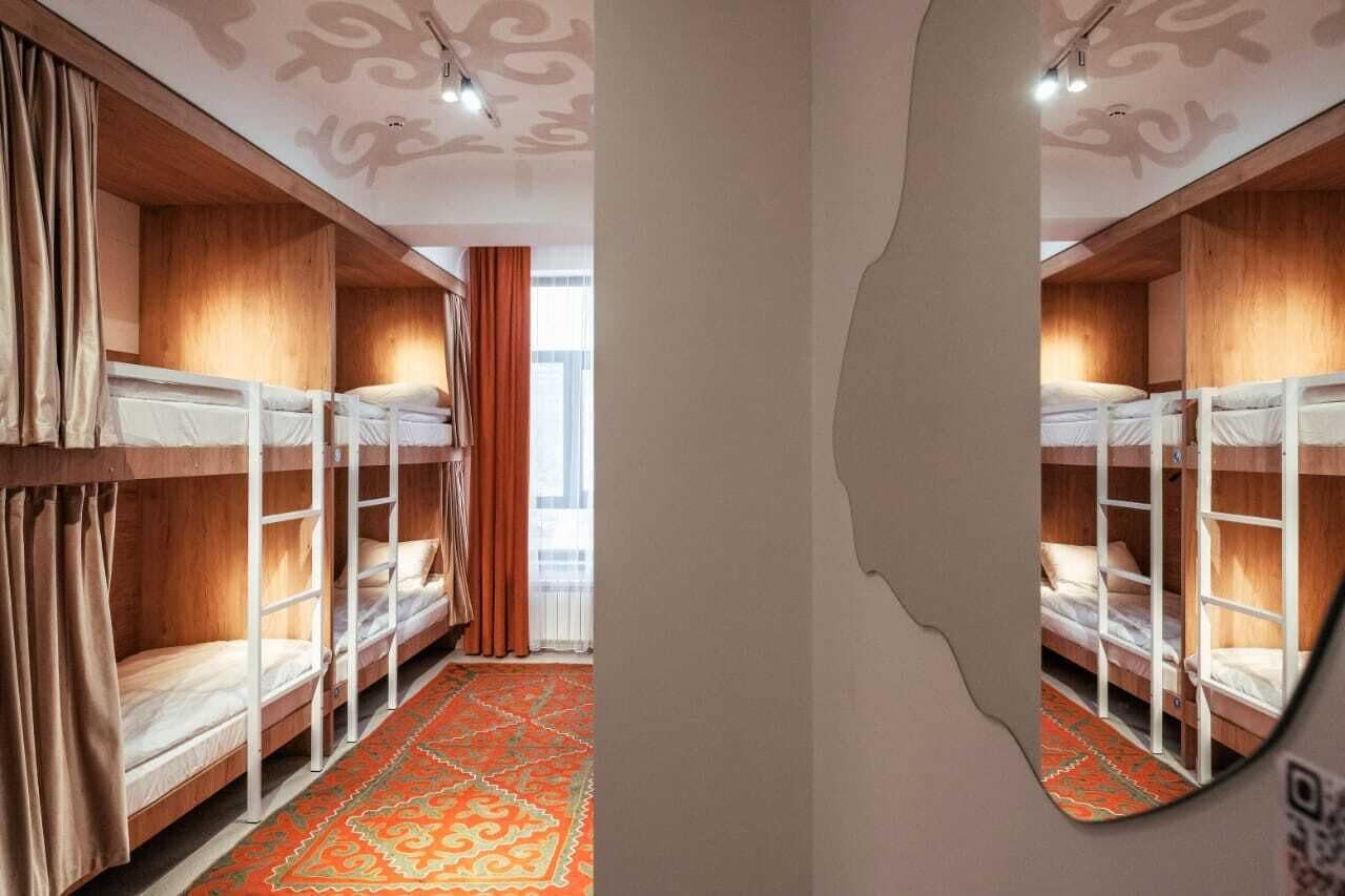 Basic-Vierbettzimmer, Mehrere Betten, Stadtblick