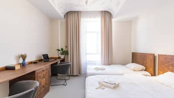 標準共用宿舍 | 獨特設計、手提電腦工作空間、隔音、免費 Wi-Fi