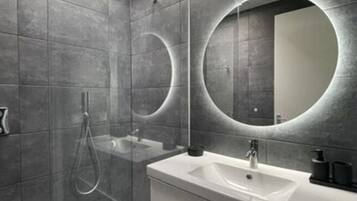 Apartemen | Kamar mandi