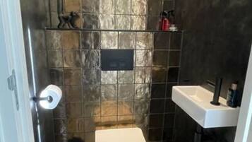 Apartemen | Kamar mandi
