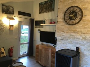 Bungalow | Living room - Bungalow in Virton Near Vallee de Rabais Lake (Virton)