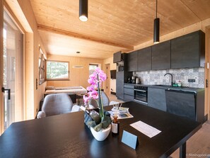 Apartment | Dining