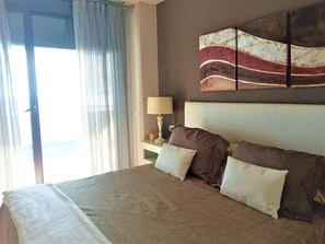 House | 2 bedrooms, bed sheets - Sunny Garden Apartment (Casares)