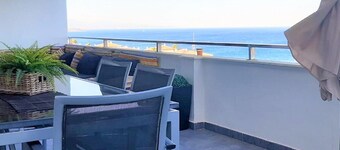 Sunny Garden Apartment