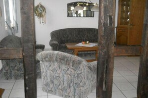 Living area - Ferienhof Schwienhorst - Ferienwohnung Bauernstübchen. 1-7 Pers (Warendorf-Hoetmar)