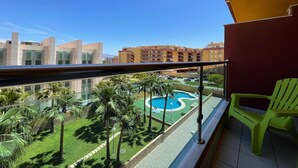 Apartemen | Kolam renang | Kolam renang outdoor