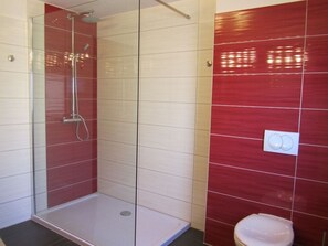 Căn hộ | Phòng tắm | Khăn tắm 