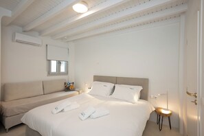 3 soveværelser, skrivebord, strygejern/strygebræt, weekendseng