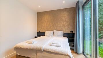 3 bedrooms, individually furnished, bed sheets