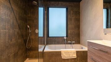 House | Bathroom