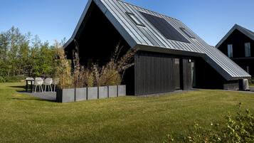Villa | Exterior