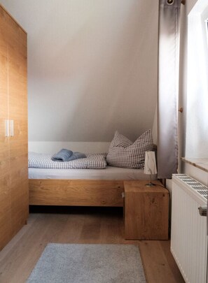 Apartment | 3 Schlafzimmer, individuell eingerichtet, Bügeleisen/Bügelbrett