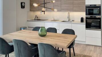 House | Dining