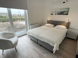 House | 2 bedrooms, individually furnished, bed sheets