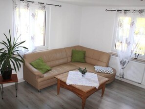 Living room - Sebnitz Garden Retreat (Sebnitz)